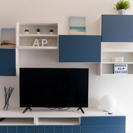 Ad Un Passo Dal Molo Con 2 Biciclette Incluse Apartamento Viareggio Exterior foto