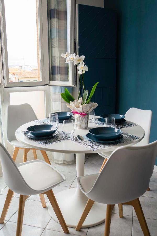Ad Un Passo Dal Molo Con 2 Biciclette Incluse Apartamento Viareggio Exterior foto